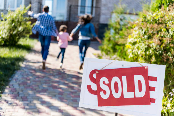 15 Tips on How to Sell a House Fast in a Slow Market
