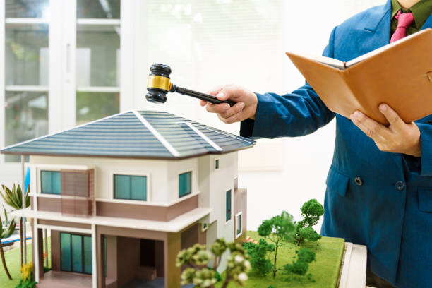 Who Can Conduct a Retrospective Property Valuation?